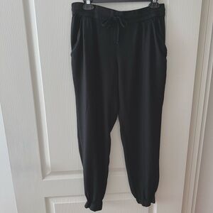 Talula Aritzia Joggers Relaxed Rayon Black Sz L
